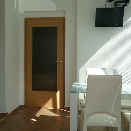 Apartments Vila Tisa Mali Losinj Exterior photo
