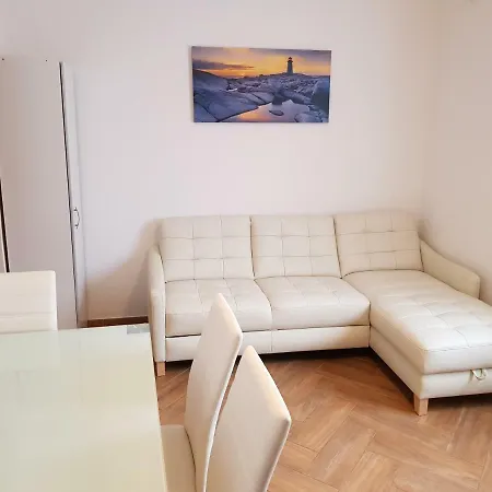 Apartments Vila Tisa Mali Losinj Exterior photo