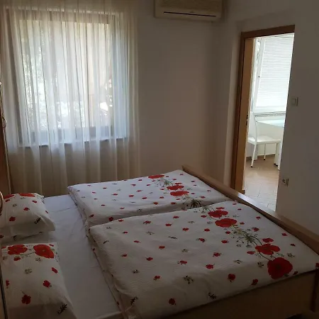 Apartments Vila Tisa Mali Losinj Exterior photo