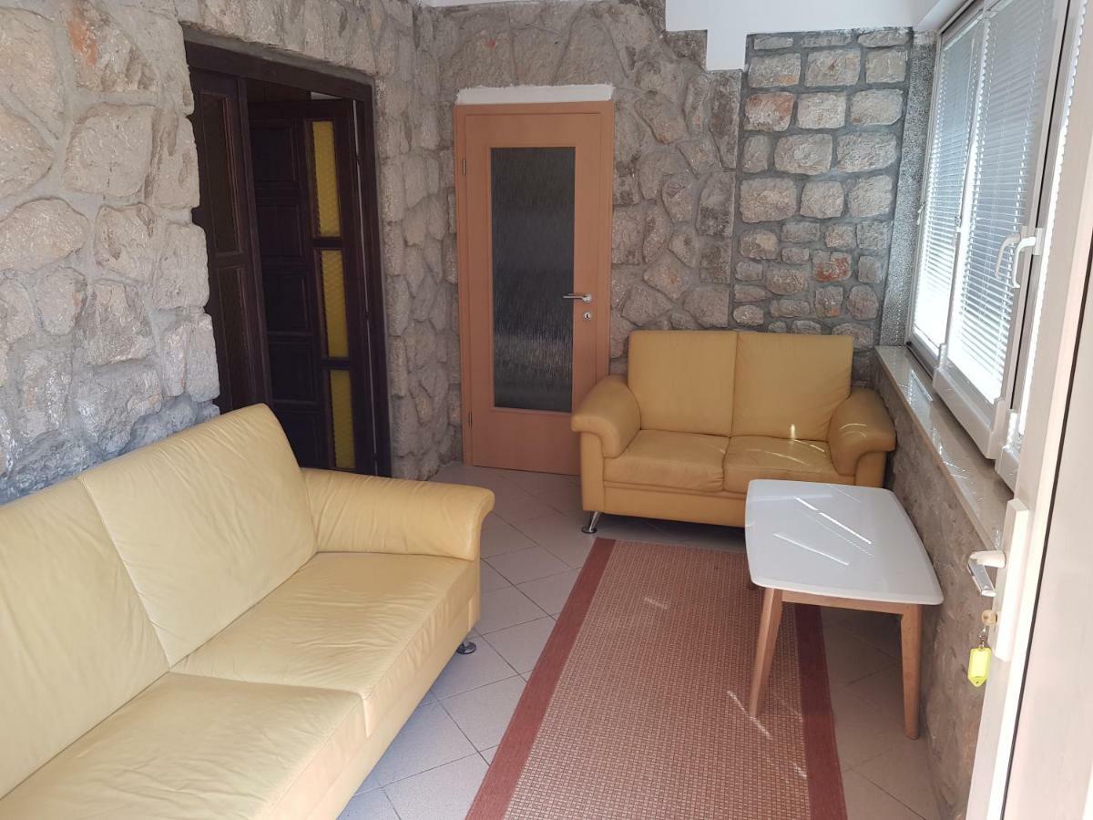 Tisa Appartement *